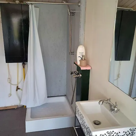 Charming Summer House In An Idyllic Area 別荘