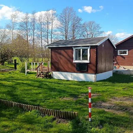 Charming Summer House In An Idyllic Area 度假居 *